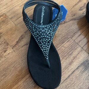 NWT Black Rhinestone Embellished Thong Sandals Women 7.5 comfort Croft & Barrow